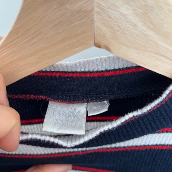 navy, red & white mock neck long sleeve - Picture 2 of 2